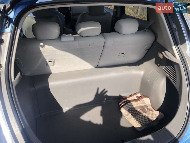 Хетчбек Nissan Leaf 2012 в Стрию фото 13 Хетчбек Nissan Leaf 2012 в Стрию