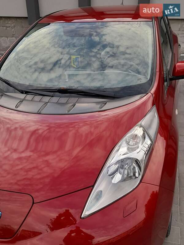 Хэтчбек Nissan Leaf 2015 в Тернополе фото 9 Хэтчбек Nissan Leaf 2015 в Тернополе