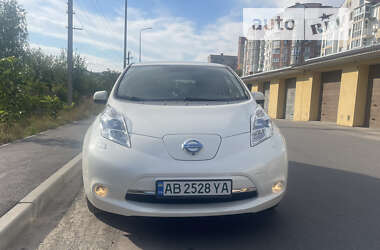 Хетчбек Nissan Leaf 2015 в Вінниці