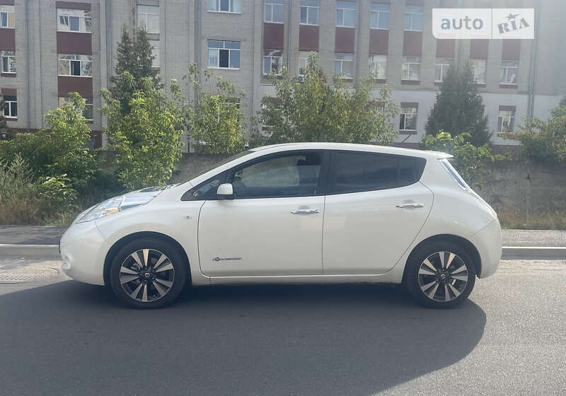 Хэтчбек Nissan Leaf 2015 в Виннице фото 2 Хэтчбек Nissan Leaf 2015 в Виннице