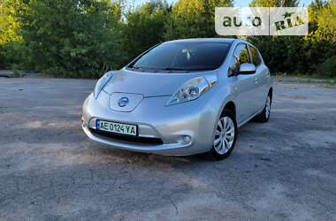 Хэтчбек Nissan Leaf 2015 в Днепре