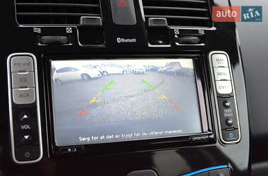 Хэтчбек Nissan Leaf 2014 в 