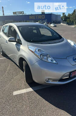 Хэтчбек Nissan Leaf 2015 в Житомире