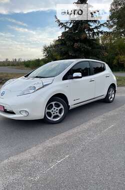 Хетчбек Nissan Leaf 2013 в Звенигородці