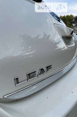 Хетчбек Nissan Leaf 2013 в Звенигородці