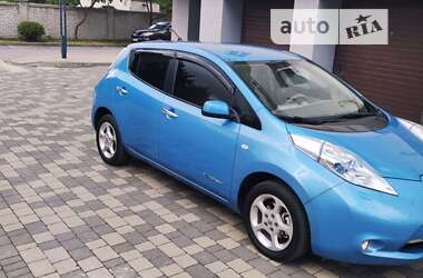 Хэтчбек Nissan Leaf 2012 в Ивано-Франковске