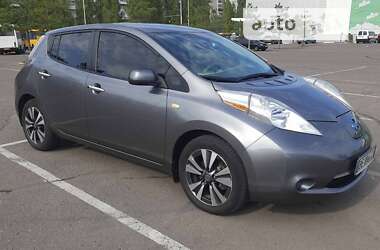 Хэтчбек Nissan Leaf 2015 в Николаеве