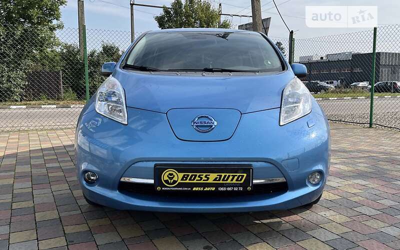 Хэтчбек Nissan Leaf 2012 в Стрые