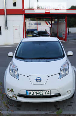 Хетчбек Nissan Leaf 2015 в Вінниці