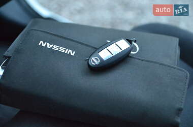 Хэтчбек Nissan Leaf 2013 в Луцке