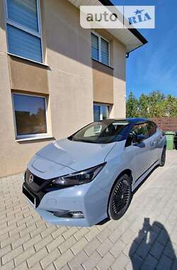 Хетчбек Nissan Leaf 2022 в Дніпрі