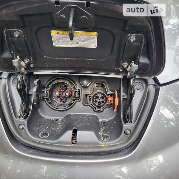 Хэтчбек Nissan Leaf 2015 в Харькове фото 11 Хэтчбек Nissan Leaf 2015 в Харькове
