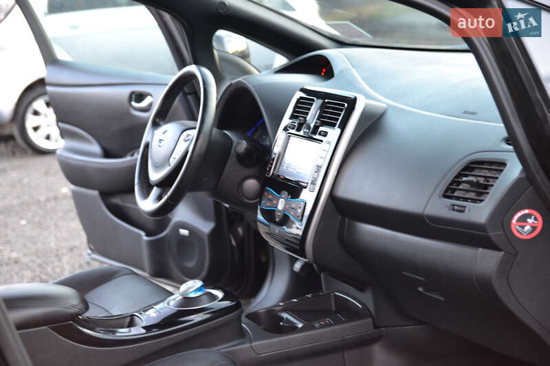 Хетчбек Nissan Leaf 2014 в Луцьку