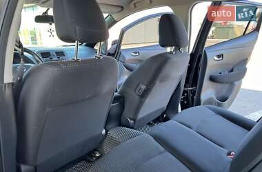 Хэтчбек Nissan Leaf 2013 в 