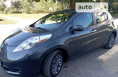 Хэтчбек Nissan Leaf 2013 в Изяславе