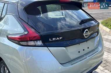 Хэтчбек Nissan Leaf 2018 в 