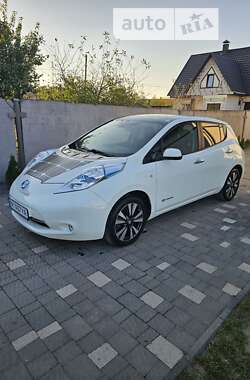 Хетчбек Nissan Leaf 2017 в Сарнах