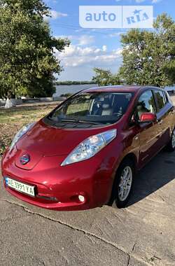 Хетчбек Nissan Leaf 2013 в Кам'янському