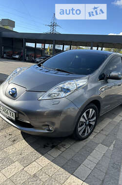 Хетчбек Nissan Leaf 2014 в Львові