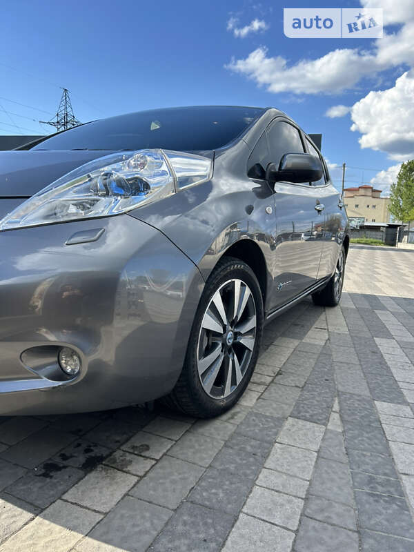 Nissan Leaf 2014