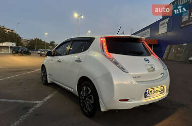 Хэтчбек Nissan Leaf 2015 в Житомире