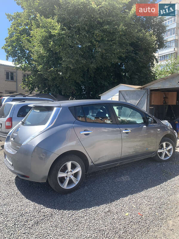 Хетчбек Nissan Leaf 2013 в Вінниці