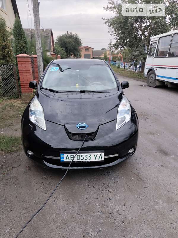 Хетчбек Nissan Leaf 2011 в Вінниці