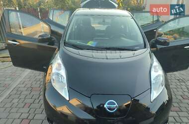 Хэтчбек Nissan Leaf 2015 в Шумске
