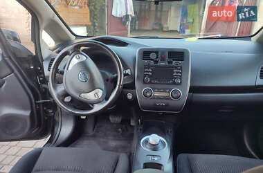 Хэтчбек Nissan Leaf 2015 в Шумске