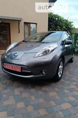 Хэтчбек Nissan Leaf 2016 в Ровно