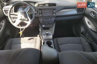 Хетчбек Nissan Leaf 2022 в 