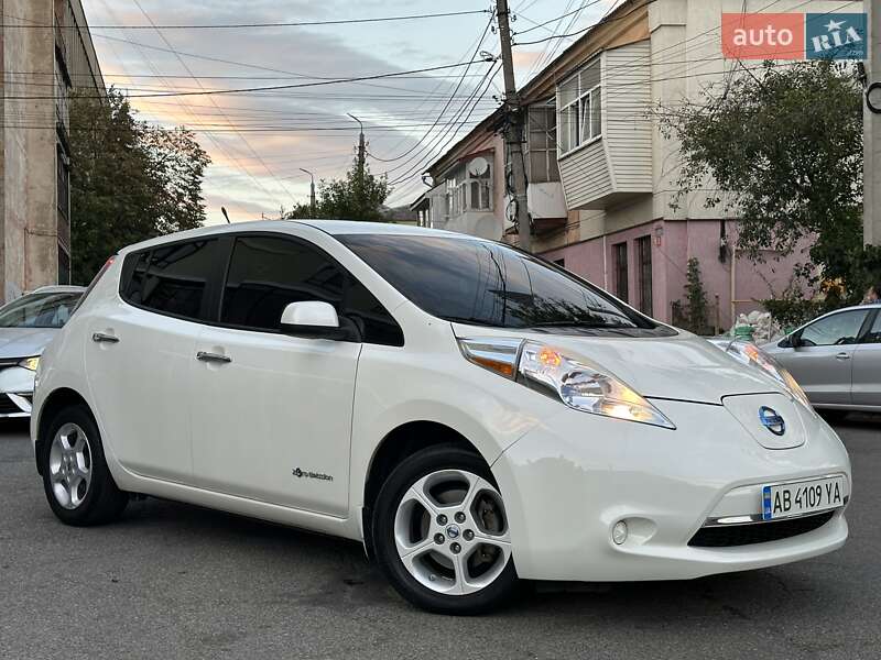 Хэтчбек Nissan Leaf 2013 в Виннице