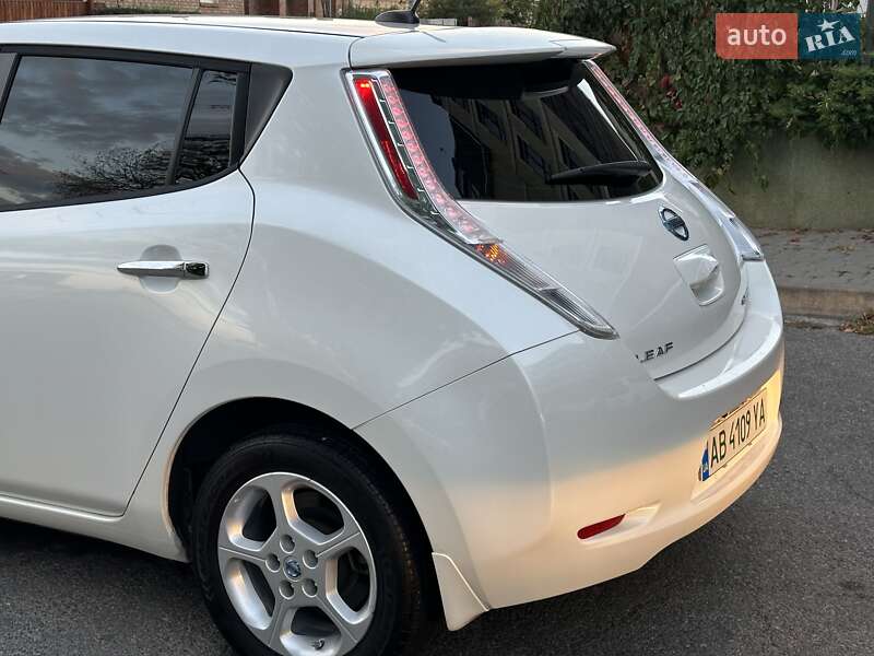 Хэтчбек Nissan Leaf 2013 в Виннице