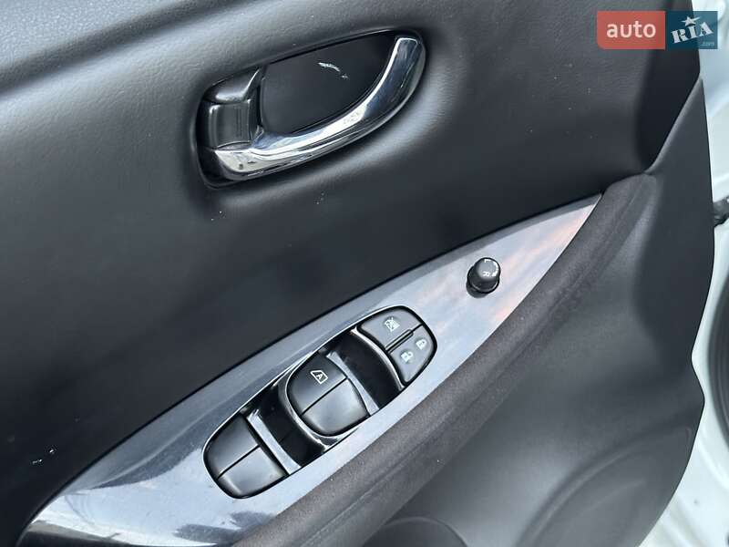 Хэтчбек Nissan Leaf 2013 в Виннице