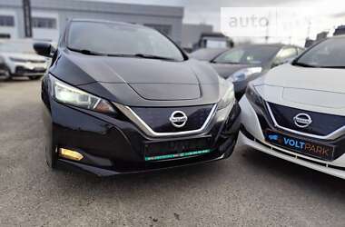 Хэтчбек Nissan Leaf 2018 в Киеве