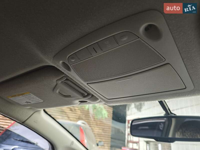 Хэтчбек Nissan Leaf 2016 в Киеве