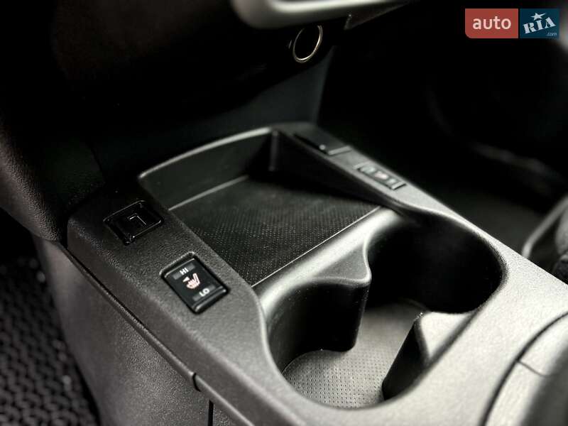 Хэтчбек Nissan Leaf 2017 в Дубровице фото 20 Хэтчбек Nissan Leaf 2017 в Дубровице