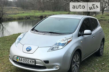 Хэтчбек Nissan Leaf 2013 в Киеве