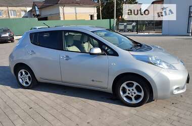 Хэтчбек Nissan Leaf 2011 в Владимир-Волынском