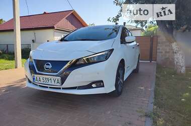 Хетчбек Nissan Leaf 2018 в Черкасах