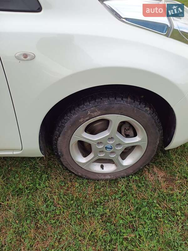 Хэтчбек Nissan Leaf 2011 в Сторожинце фото 13 Хэтчбек Nissan Leaf 2011 в Сторожинце