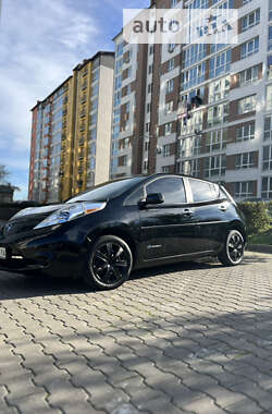 Хэтчбек Nissan Leaf 2013 в Ивано-Франковске