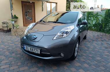 Хетчбек Nissan Leaf 2015 в Рівному