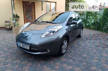 Хетчбек Nissan Leaf 2015 в Рівному