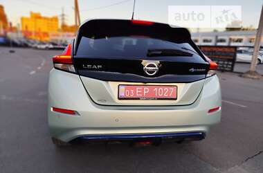 Хэтчбек Nissan Leaf 2018 в 
