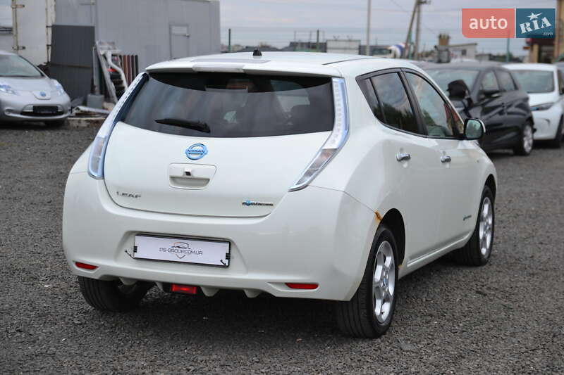Хэтчбек Nissan Leaf 2013 в Луцке