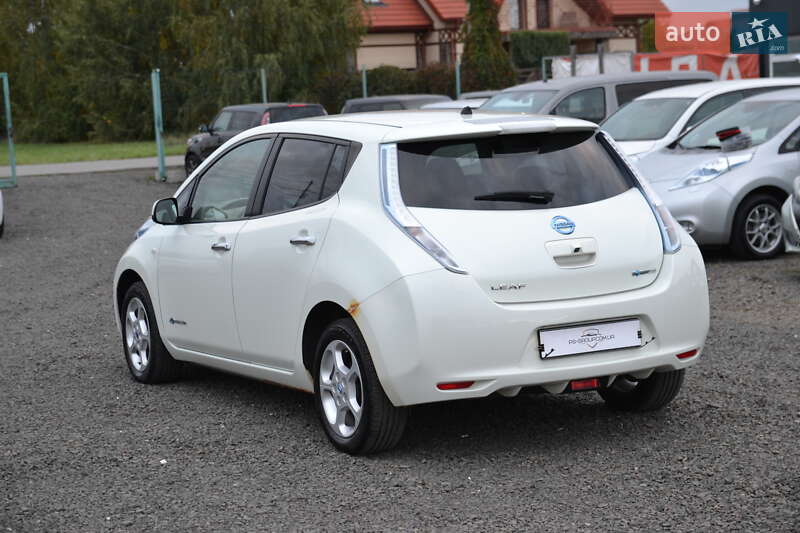 Хэтчбек Nissan Leaf 2013 в Луцке