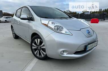 Хэтчбек Nissan Leaf 2016 в Киеве