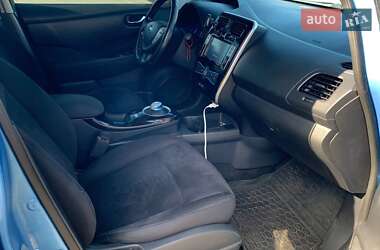 Хэтчбек Nissan Leaf 2014 в 