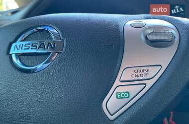 Хэтчбек Nissan Leaf 2014 в 